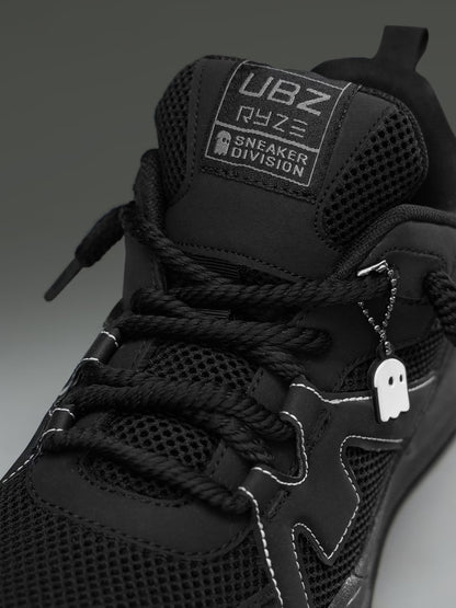 Shoevy All-Black Low-Top Sneakers | Minimal Casual Everyday Shoes