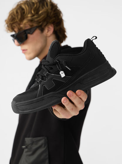 Shoevy All-Black Low-Top Sneakers | Minimal Casual Everyday Shoes